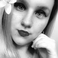 Kathryn Billings's Instagram, Twitter & Facebook