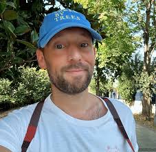 The Kills cover Billie Eilish's "Happier Than Ever" for new EP 'Happier  Girls Sessions'