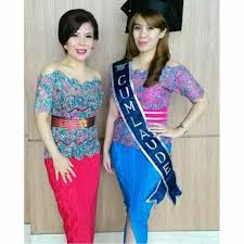Model baju brokat terbaru 2020 untuk remaja kristen. 30 Model Kebaya Wisuda Modern Remaja Simpel Elegan