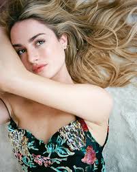 Grace Van Patten for Elle 🤍 @elleusa Visual director @kristingeo Stylist  @carson_stannard Writer @kaylaw Hair @claraleopard @thewallgroup Makeup  @misha212 @aframe_agency Photo Assist