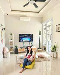 Desain ruang nonton tv sederhana. 9 Desain Ruang Tv Minimalis Terbaik 2021 Cocok Di Ruangan Sempit Rumah123 Com