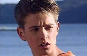 Wishing happy birthday to a friend