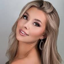 Join @vanbrosgirls this Thursday at 1:00 pm CST for our "Where Are They  Now?" live Instagram Series as Jennifer Vannatta Fisher talks with  Hoang-Kim Cung @hkcung MISS NEBRASKA USA 2015. Hoang-Kim is