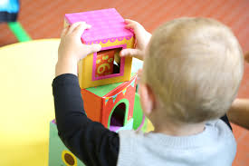 Specialize in kids learning, reading and islamic daycare. Perbezaan Taska Dan Tadika