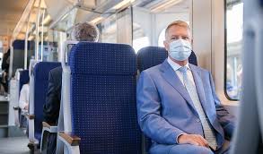 Check spelling or type a new query. Iohannis PosteazÄ O Fotografie Din TinereÈe Generand Un Val De Profit Ro