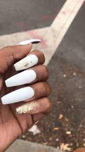 White Acrylic Nails Video White Nails With Gold Gold Nails Prom White Acrylic Nails