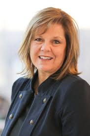 Donna Walls's Instagram, Twitter & Facebook