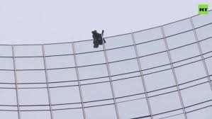 Jun 08, 2021 · patek philippe rolex seiko tudor 4n a. Real Life Spider Man Arrested After Scaling 500 Foot Skyscraper With No Gear Daily Star