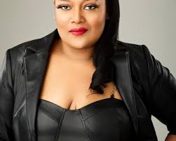 Angela Simmon: A Confident Trailblazer