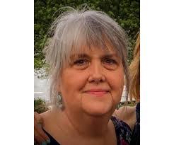 Karen Zeiter's Instagram, Twitter & Facebook