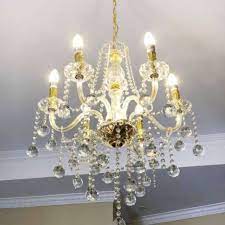 Ada banyak model dan jenis lampu hias gantung yang dapat anda temui di pasaran, mulai dari gaya minimalis, antik, gaya kontemporer, dan lampu kristal yang mewah. Lmb47lampu Gantung Kristal Cabang 6 Full Baso 40 Mili Gold Silver Lampu Kristal Lampu Gantung Kristal Lampu Mewah Lampu Cantik Lampu Unik Terbaru Agustus 2021 Harga Murah Kualitas Terjamin Blibli