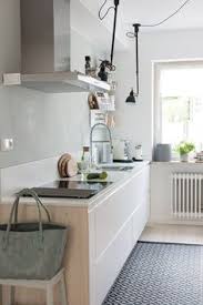 Kein platz, um geräte abzustellen, kein platz. 10 Quarzstein Arbeitsplatte Ideen Quarzstein Arbeitsplatte Arbeitsplatte Moderne Kuche