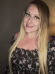 Amber Kestner's Instagram, Twitter & Facebook