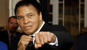 Alors qu'il devait assister aux funérailles de mohamed ali, recep tayyip erdogan a décidé d'écourter son séjour à louisville, vexé par l'accueil que lui ont réservé les organisateurs. Dia Mort De La Grande Legende Mohamed Ali Les Images De Sa Venue En Algerie