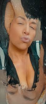 Something positive for the Community I've been doing for a month without a  schedule or set time. If you can I'd love to give you a unique positive  position.