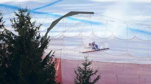 Am samstag vormittag steht endlich wieder die legendäre abfahrt auf der streif in kitzbühel auf dem programm. Schwere Sturze Uberschatten Kitzbuhel Abfahrt Ski Alpin Sportnews Bz