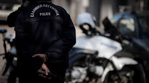 Θύμα είναι ένας 31χρονος κρατούμενος και δράστης 23χρονος συγκρατούμενός του. Ean61vmnqt6r7m