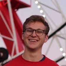 Justin Schreiner's Instagram, Twitter & Facebook