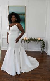We did not find results for: Sleek Fit And Flare Plus Size Wedding Dress In Pearl Mikado Essense Of Australia Wedding Dresses