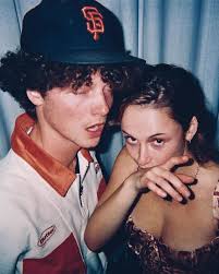 𝙿𝚊𝚛𝚝𝚢 𝚃𝚒𝚖𝚎, e𝚡𝚌𝚎𝚕𝚕𝚎𝚗𝚝