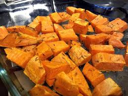 La patata dolce, conosciuta anche come patata americana e meno comunemente come. 8 Ricette Vegane Con Patate Dolci Ecoo It