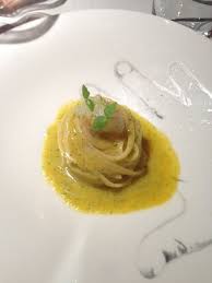 Per realizzare le linguine agli scampi iniziate a lavare i crostacei sotto l'acqua e tamponateli con carta da cucina per asciugarli. Linguine Con Scampi E Burrata Immagine Di Cannavacciuolo Bistrot Torino Tripadvisor