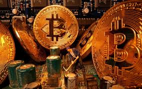 Estes predicts bitcoin could hit between $100,000 and $288,000 by the end of 2021. Bitcoin Could Hit 100k This Year Says Coingecko Exec Thestreet