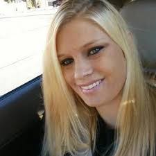 Amanda Gipson's Instagram, Twitter & Facebook