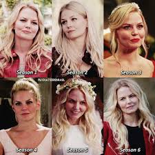 I Love The Parallel Of How Emma Is Wearing Red In The Pilot And The Last Episode And She Has A Very Similar Hairstyl Once Up A Time Once Upon A