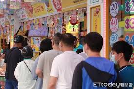 威力彩第110026期今晚開獎，第一區中獎號碼為11、16、05、22、26、17，第二區中獎號碼為04。 實際中獎獎號以台彩公布為準。 （封面圖／東森新聞） 【往下看更多】 他追劇見熱搜都「色色片」發問反被截圖抓包超尷尬 1、2月發票中獎清冊出爐 8元買兌換券中百萬 B Zgdknuae3pcm