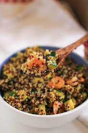 1,078 отметок «нравится», 214 комментариев — ricette healthy per tutti (@mangiareconlatesta.it) в instagram: Quinoa Tricolore Con Zucchine E Mazzancolle