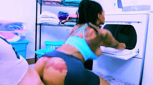 Halle Hayes Busty Stepmom Fucks Stepson - EPORNER