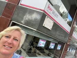 Janet Bonnell KW Realty