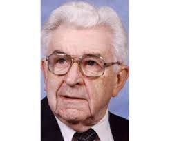 Malcolm Horton's Instagram, Twitter & Facebook