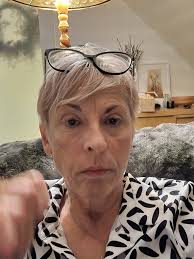 Lovely Rose Gold Hair Color Ideas ♥️  #SalonVibes#beauty#hairtransformation#hairstyle#haircut#HairGoals#haircare