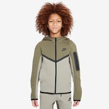 Nike Sportswear Older Kids Tech Fleece Full-Zip Hoodie (8-15Y) - Light  Army/Medium Olive/Black - Tops - Boys Clothing |