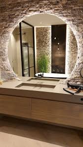 Miroir avec éclairage intégré led, classe ii ip 44. Miroir Lumineux Rond Pour Une Ambiance Spa Avec Eclairage Blanc Ou Jaune Cache Derriere Le Mir Idee Salle De Bain Idee Deco Salle De Bain Salle De Bain Design