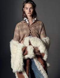 Lulu Tenney Models Layered Winter Outfits For Vogue Russia In 2021 Vogue Russia Russia Fashion Winter Layering Outfits