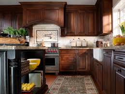 The true beauty of the cherry wood and its grain marks are exemplified in this rustic, natural cabinet finish. Traditional Cherry Wood Kitchen Cabinets Dewils
