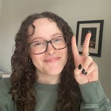 Kristen Dager's Instagram, Twitter & Facebook