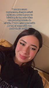 Orgullosa de tus logros y felicidad