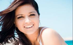 Ex-'American Idol' contestant wins Miss Tucson Valley title