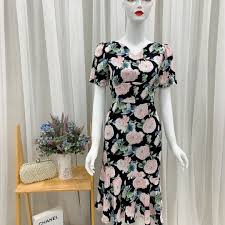 Đầm body đuôi cá(đen hoa to)