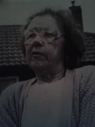 Nancy Mullinder anyone remember her ?