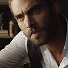 Two sisters discover disturbing family secrets after a string of mysterious deaths occur on a luxury ship traveling from spain to brazil in the 1940s. The Cap Of Captain Nicolas Vazquez Jon Kortajarena In Alta Mar Season 1 Spotern