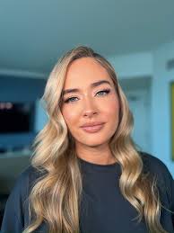 NYC/Miami makeup artist available in Minnesota