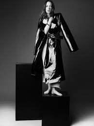 Victoria pedretti became a horror queen — now she's learning how to comfort herself. Victoria Pedretti Photo 4 Of 5 Pics Wallpaper Photo 1190850 Theplace2