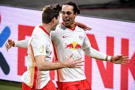 B dortmundborussia dortmund5holstein kielholstein kiel0. Dfb Pokal Leipzig Gewinnt Das Duell Der Spitzenteams Auch Zweitligist Kiel Folgt Dortmund Ins Halbfinale Und Sorgt Bei Regionalligist Essen Fur Rote Kopfe Aargauer Zeitung