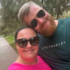 Hi could anyone recommend a room to hire for a baby shower even better if  theirs a bar.