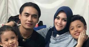 Berita terbaru hari ini ariel noah kawatir dengan putrinya allea. Halaman 6 Berita Instagram Artis Hari Ini Terbaru Dan Terlengkap